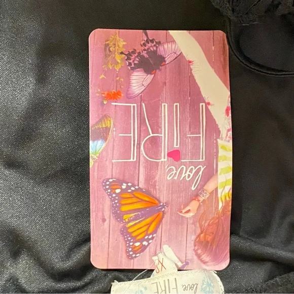 Love Fire Lacy Tunic Style Blouse NWT Size XS Adjustable - Picture 9 of 9